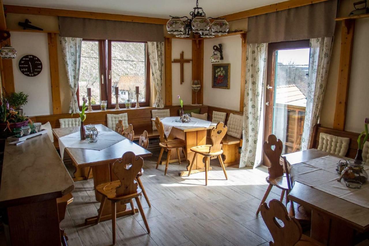 Weingut Stoff Bed & Breakfast Kitzeck im Sausal Exterior photo